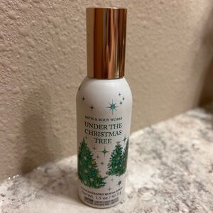 Bath and Body Works room spray